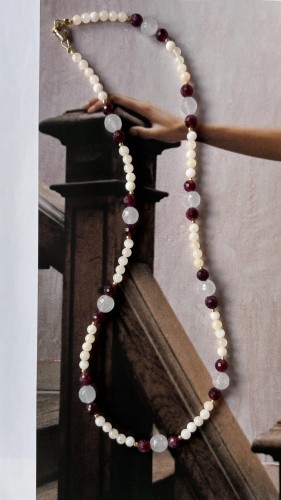 Naszyjnik z kamieni naturalnych i koralików szklanych