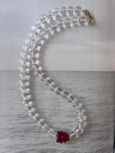 Naszyjnik z kryształu górskiego i szklanej malinki