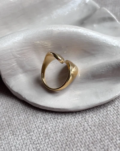 Pierścionek ze stali chirurgicznej platerowany 14k złotem